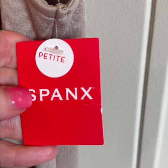 Spanx AirEssentials Sleeveless Jumpsuit - Picture 4 of 5